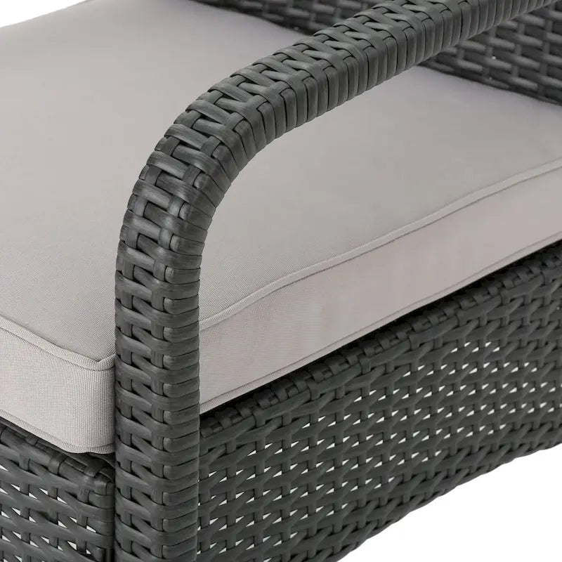 Cordoba Outdoor Wicker 4-piece Conversation Set with Cushions by Christopher Knight Home